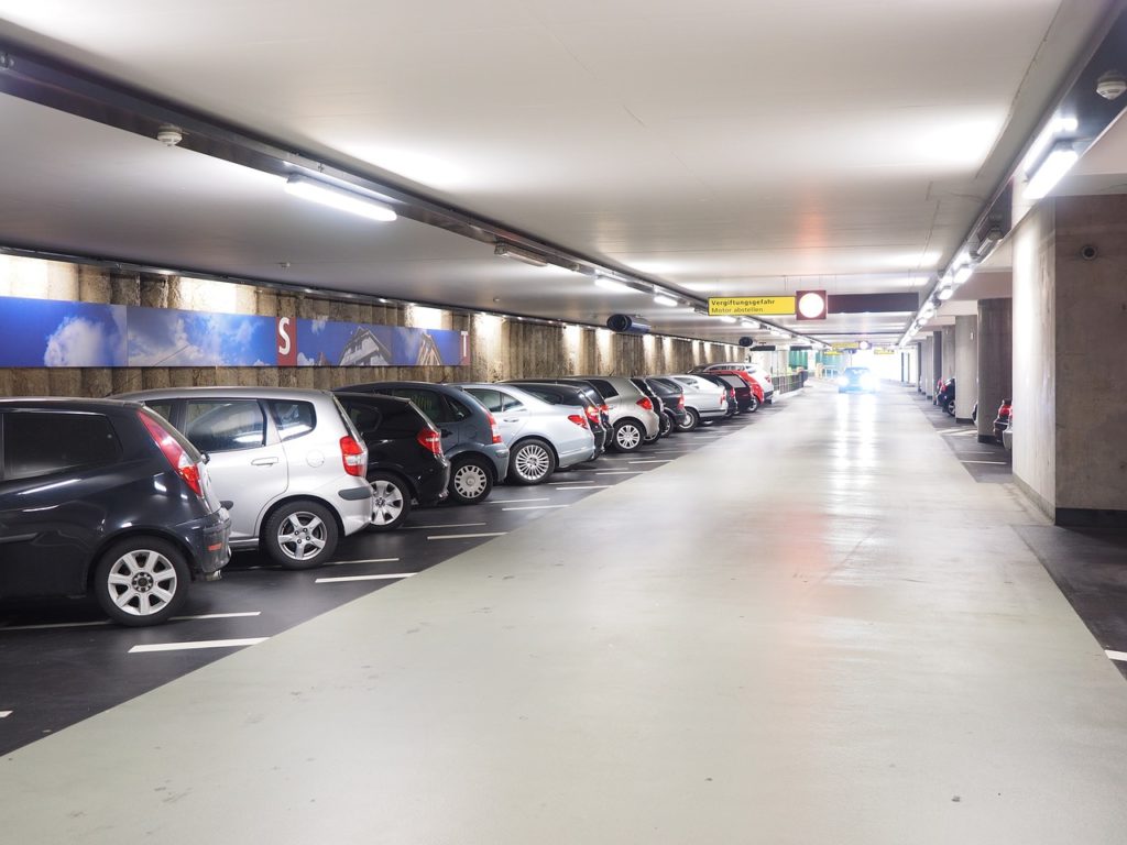 Ein Autostellplatz ist hierzulande oftmals schon ein Luxusgut