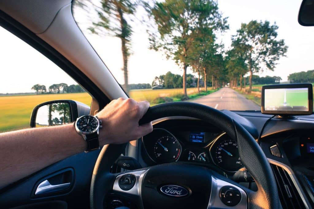 Müde Autofahrer am Weg in den Urlaub – unterschätzte Gefahr Sekundenschlaf