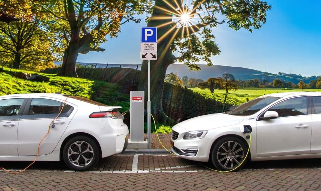 Vollelektrische Autos nehmen weiter Fahrt auf
